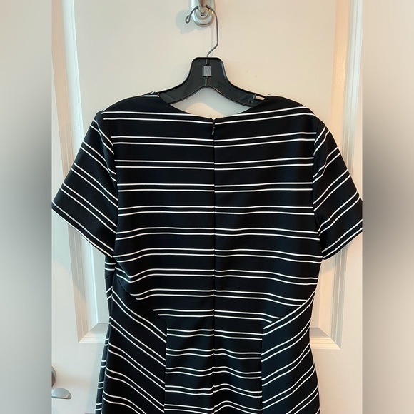 Hutch Stripe Eleanor Dress - Picture 9 of 15